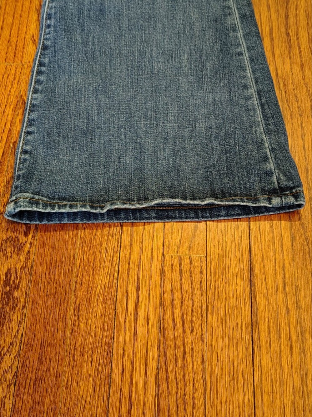 Aeropostale Low Rise Flare Jeans - Picture 4 of 6